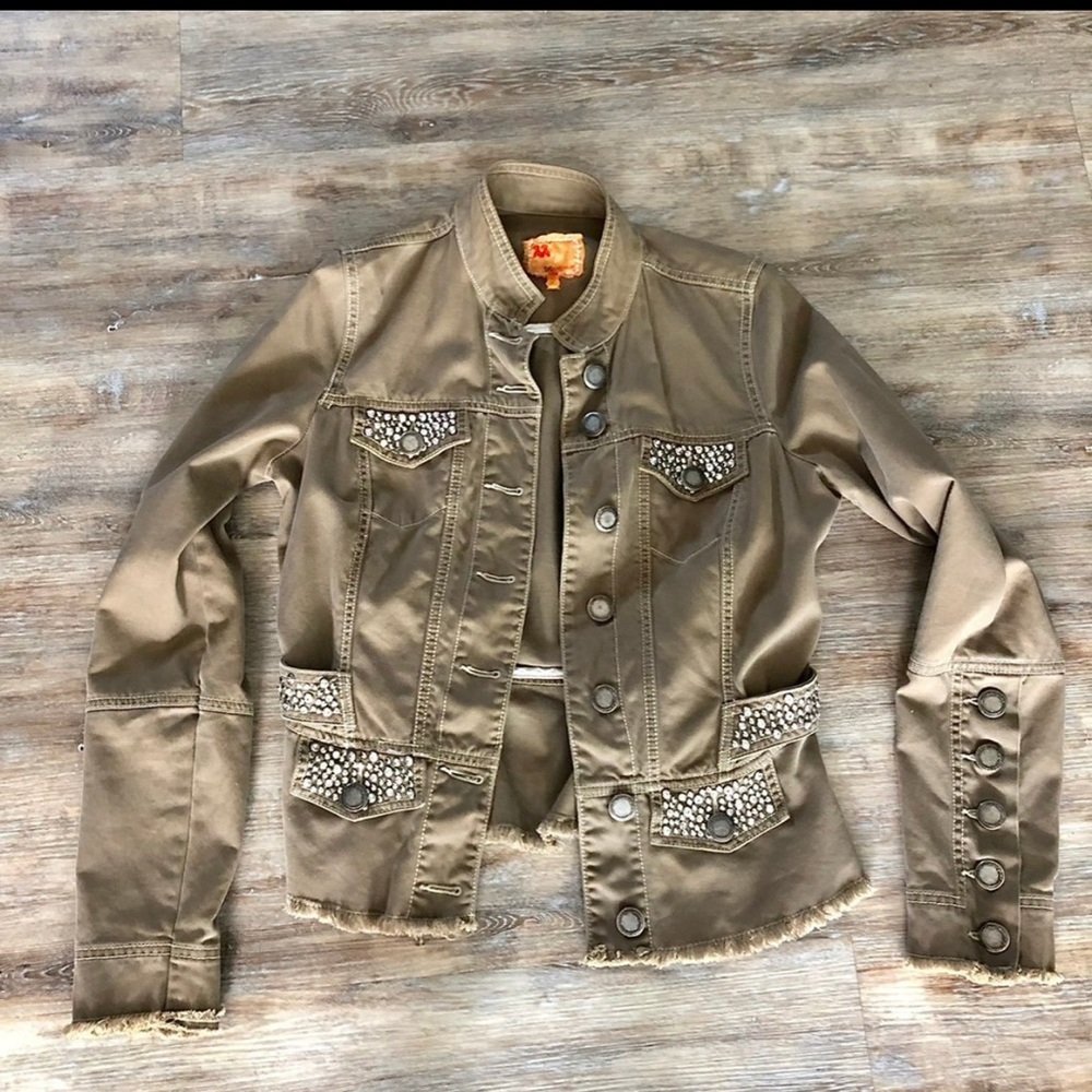 Cute Denim Jacket W/Rhinestones